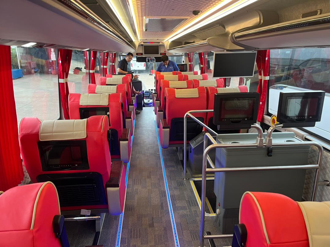 Exterior coach view